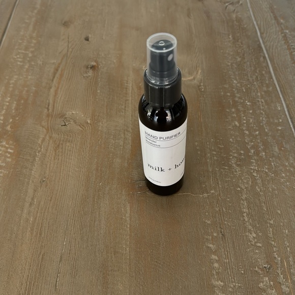 Milk + Honey Lavender Eucalyptus Hand Purifier No. 08 - Brand New - 4.0 FL OZ - Picture 3 of 7